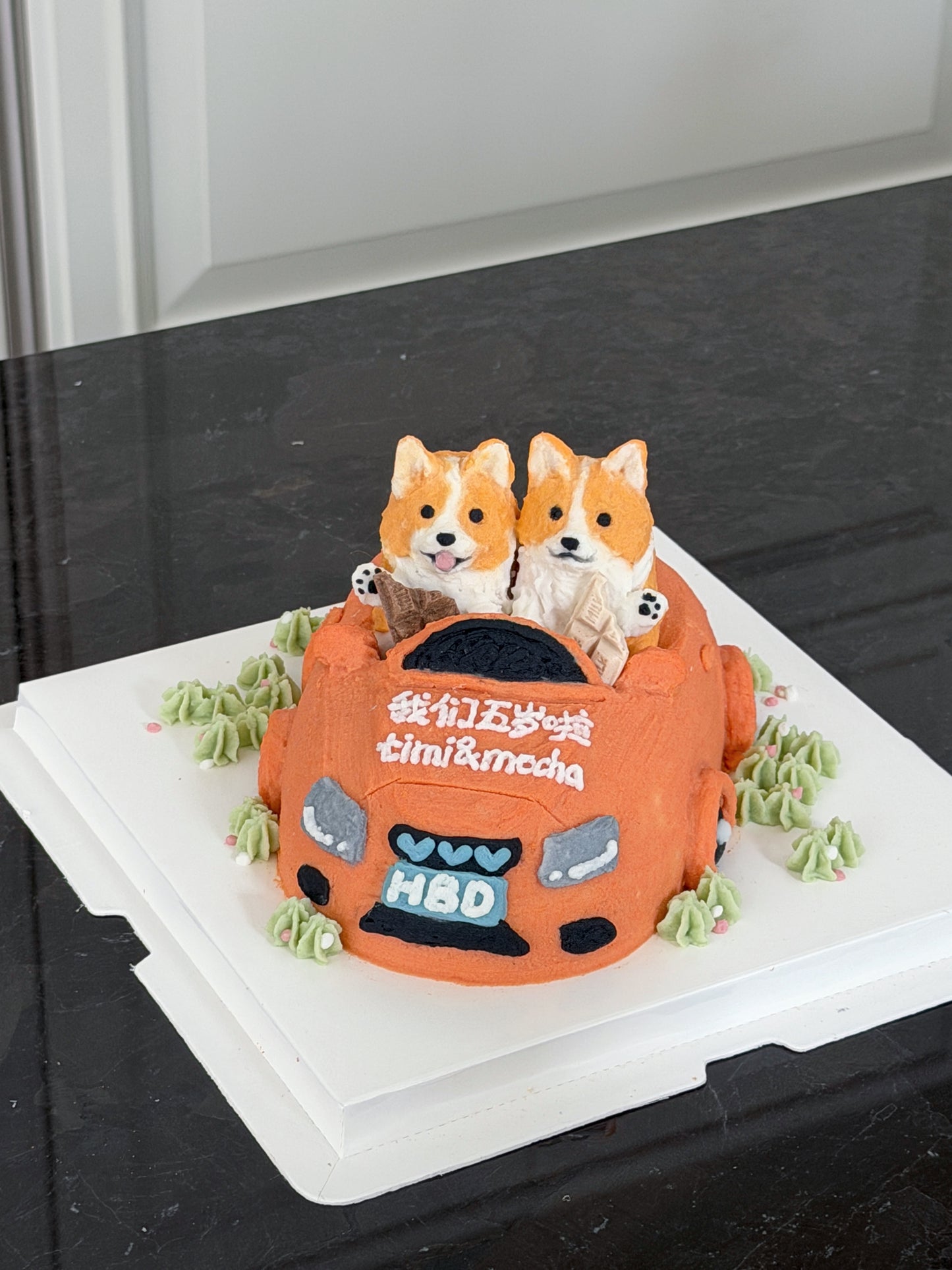 A Road Trip Pup Cake (6 inch) (for Dogs &Cats)