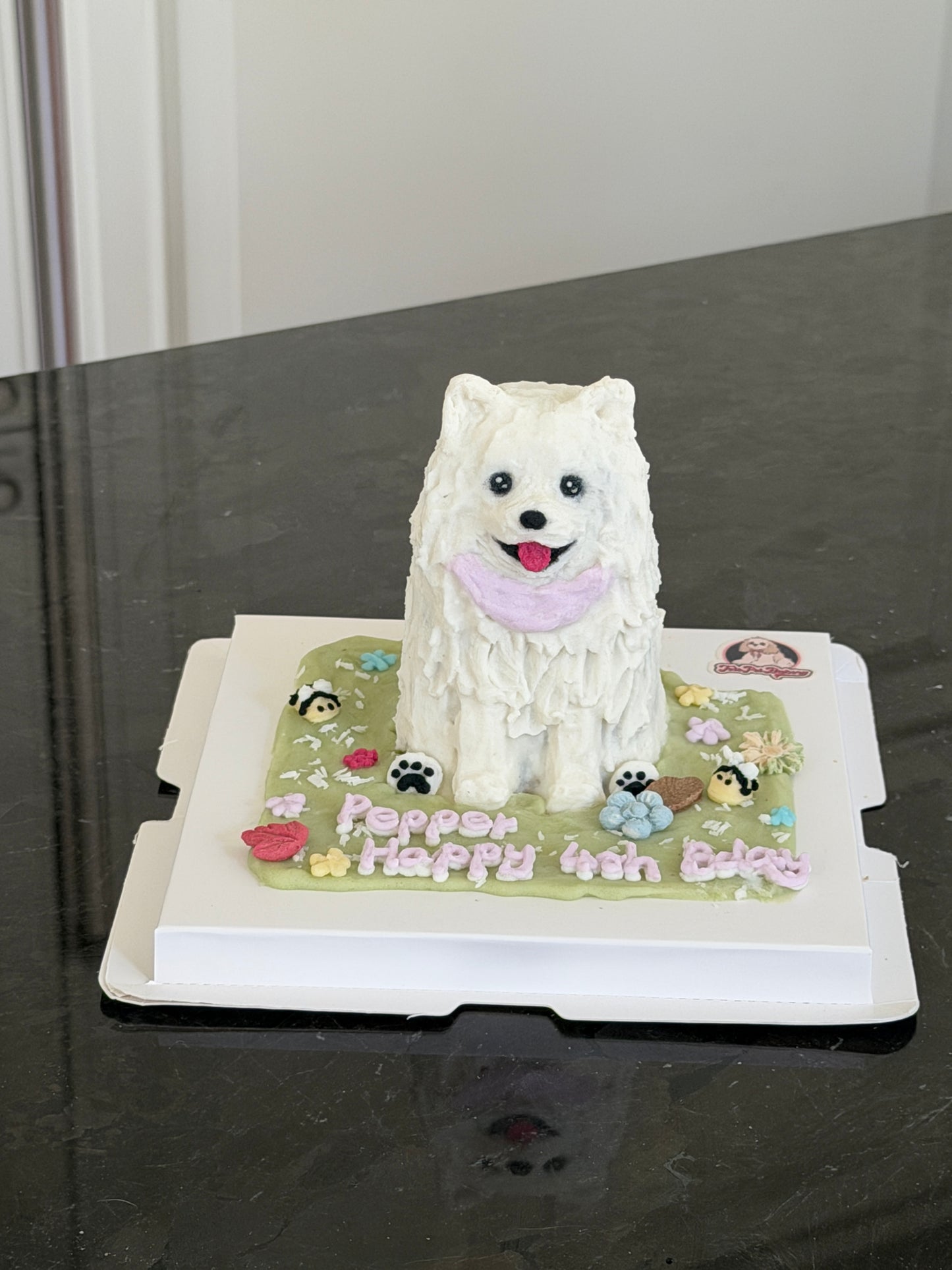A 3D Sculpture Cake (4-inch) (for Dogs and Cats)